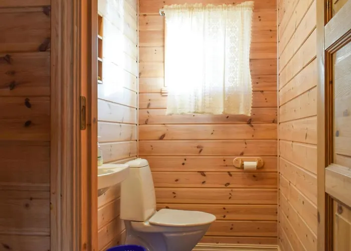 4 Bedroom Beautiful In بيت للعطل *