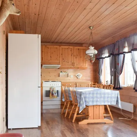 4 Bedroom Beautiful In Holiday home Lyngdal