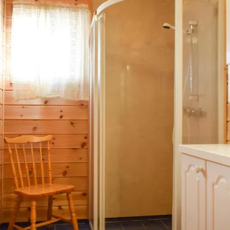4 Bedroom Beautiful In Feriehus Lyngdal